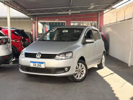 VOLKSWAGEN FOX 1.6 MI 8V FLEX 4P MANUAL VOLKSWAGEN FOX 1.6 MI 8V FLEX 4P MANUAL